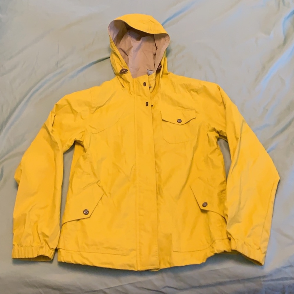 💛 Eddie Bauer classic yellow rain jacket 💛